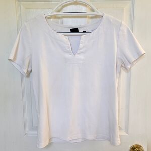 Rafaella size M white v-neck top